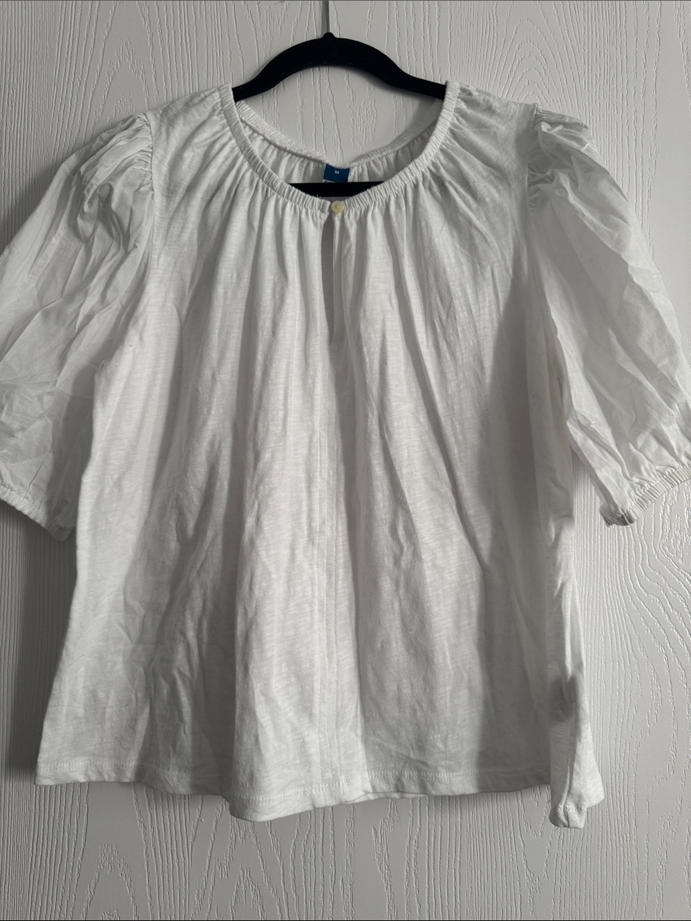 Old Navy White Puff Sleeve Peasant Top